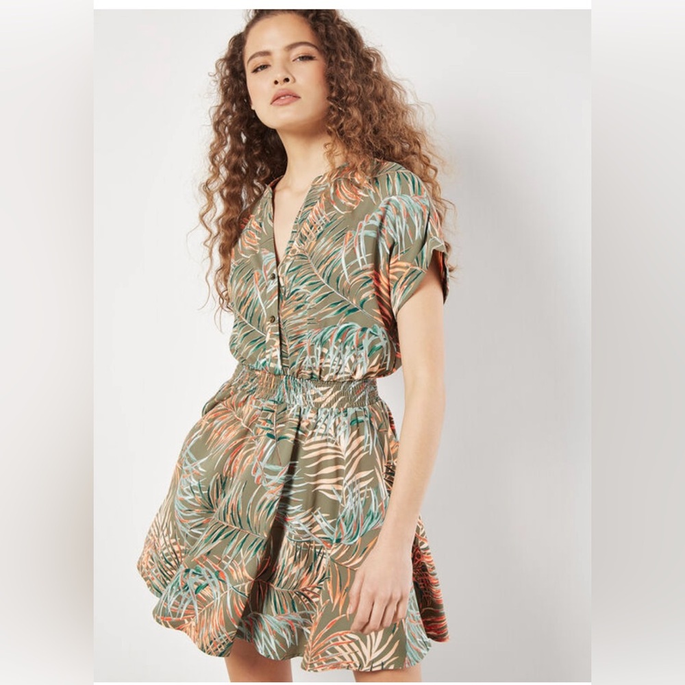 NWT! Apricot leaf smock waist mini dress